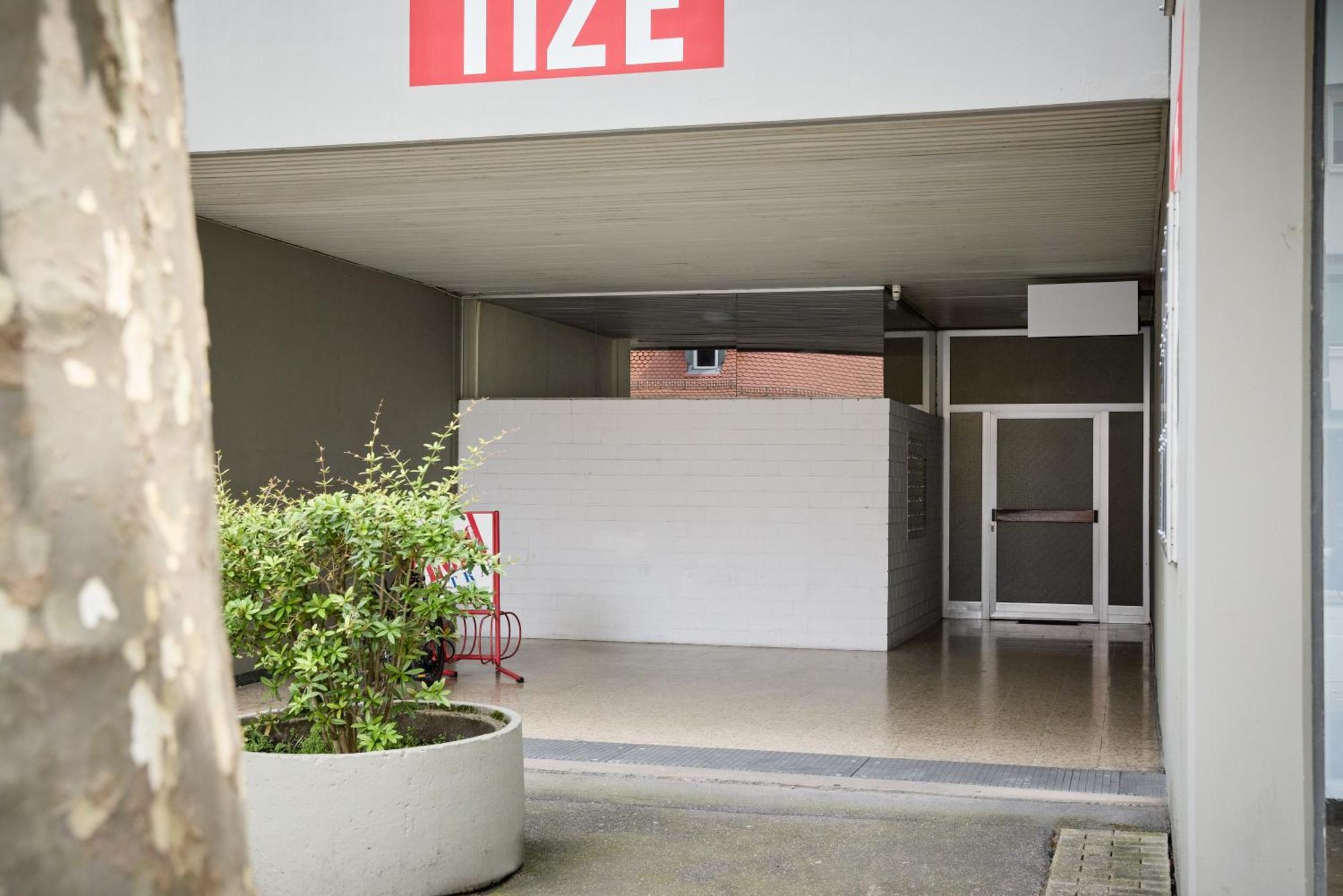 Idee Living: Penthouse Apartment Mit Parkplatz ไวน์ไฮม์ ภายนอก รูปภาพ